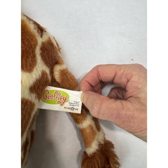 Vintage Geoffrey Giraffe Toys R Us Plush 18-1/2" Stuffed Animal YEAR 2000 - Picture 5 of 8